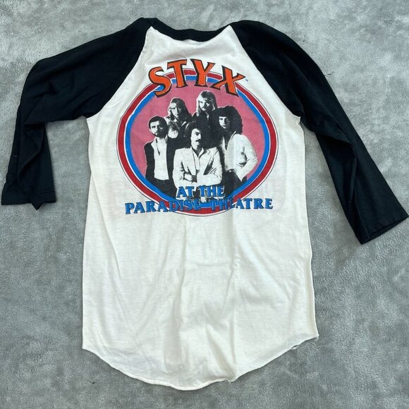 Vintage Styx Paradise Theatre 1981 World Tour Raglan T-Shirt M 2320 - Picture 2 of 10
